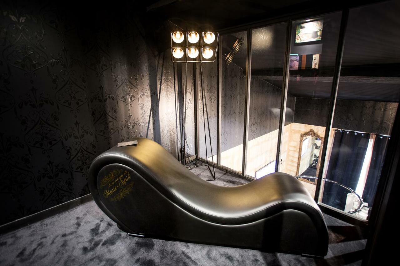 Les Secrets De Marie-Astrid, Suite Love Room Bordeaux Bagian luar foto